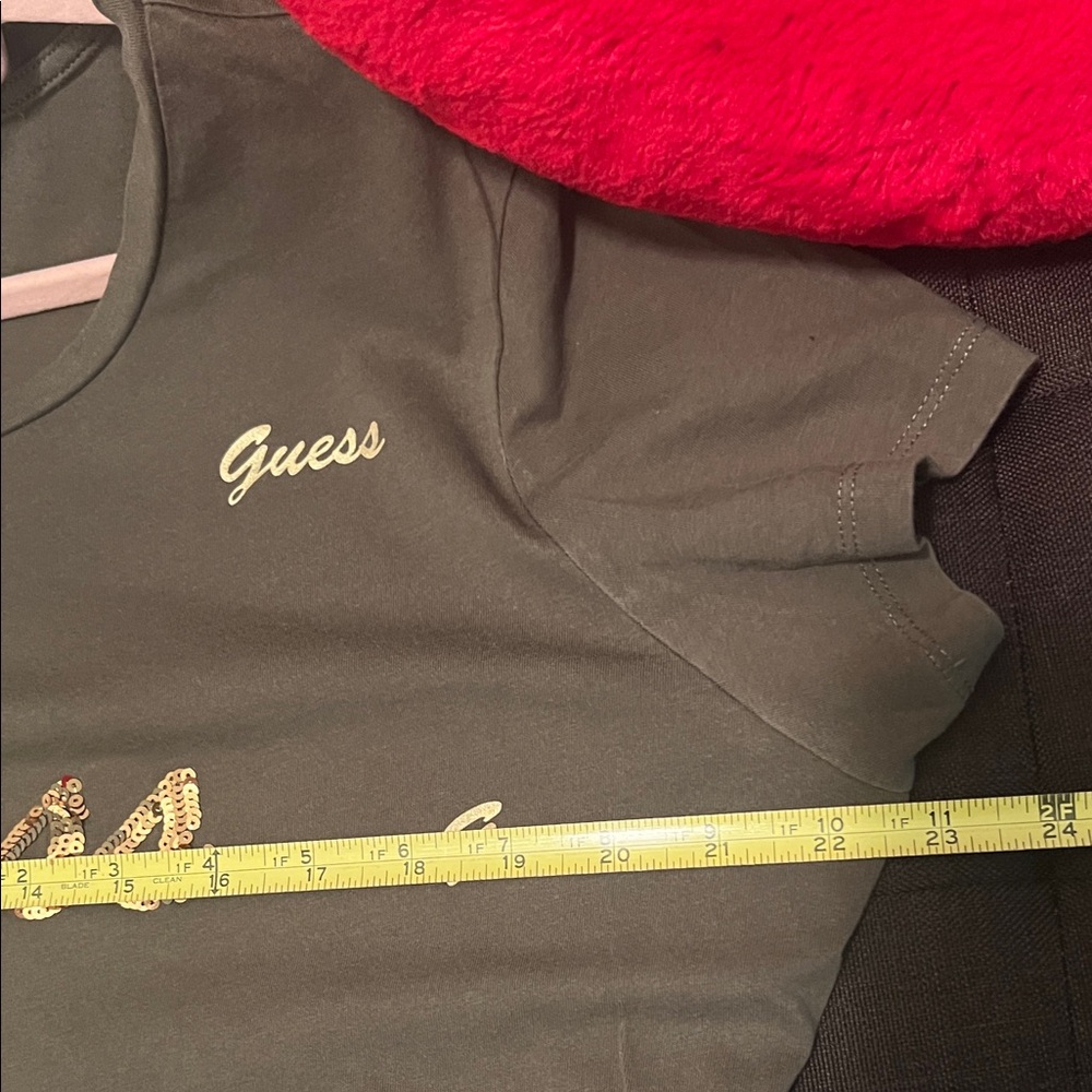 #1406+Guess gold T-Shirt with Sequin Logo - Picture 6 of 7